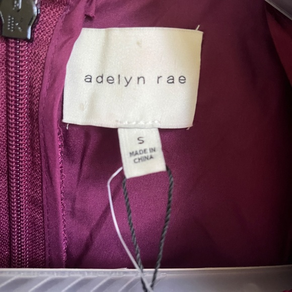 Adelyn Rae Eyelet Embroidered Puff Short Sleeve V-Neck Midi Cranberry Dress S - Picture 8 of 13